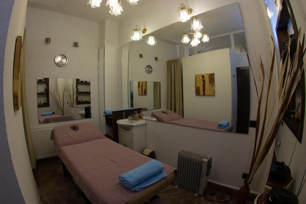 Hotel Manastir Berovo Exteriör bild